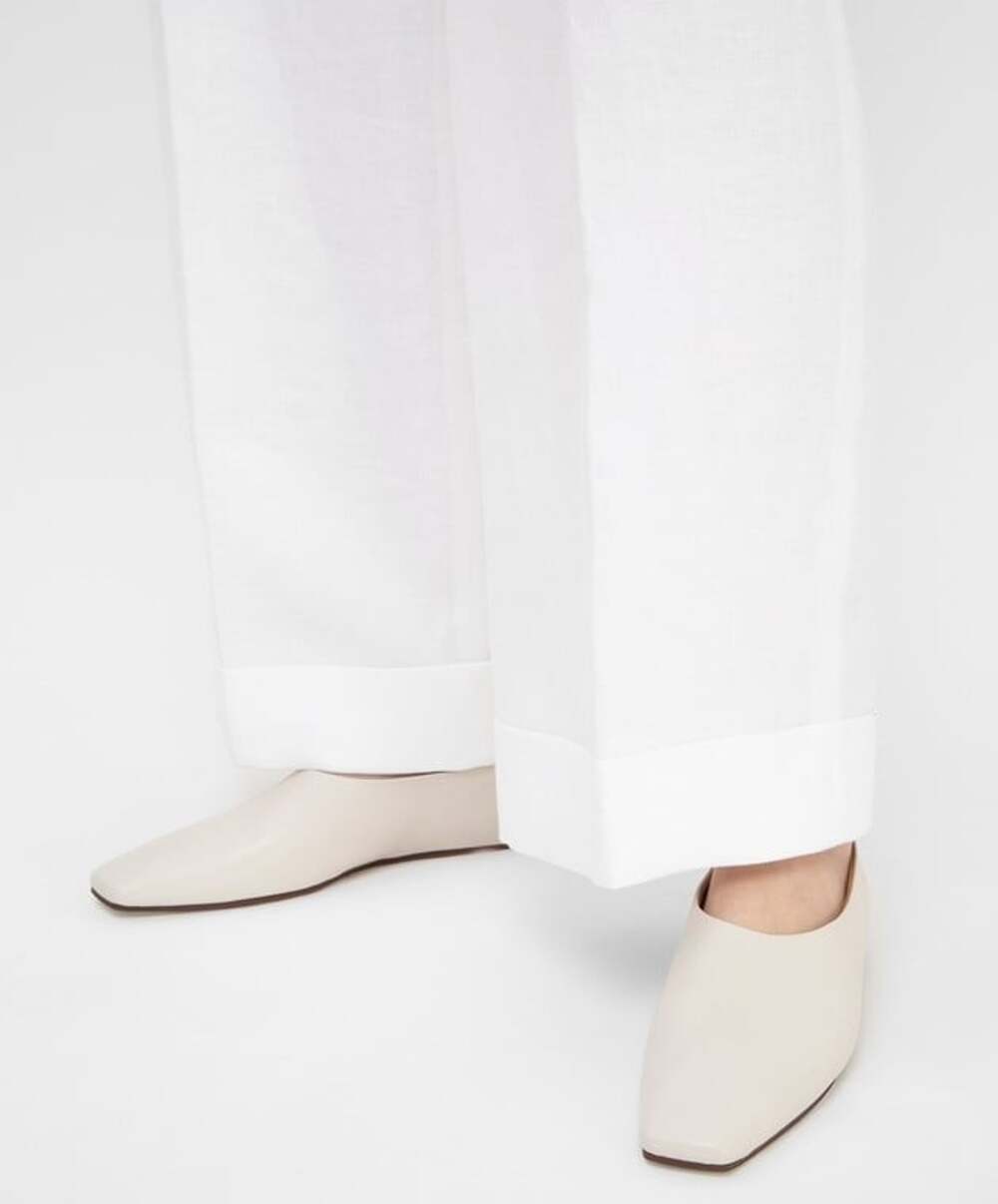 The Row Square Toe Pump US 9 EU 39 Off White Leather Flat Ballet Slipper $990